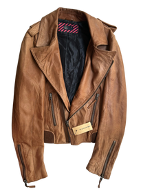 chaqueta café asimétrica