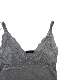 top gris encaje