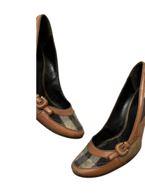 tacones burberry
