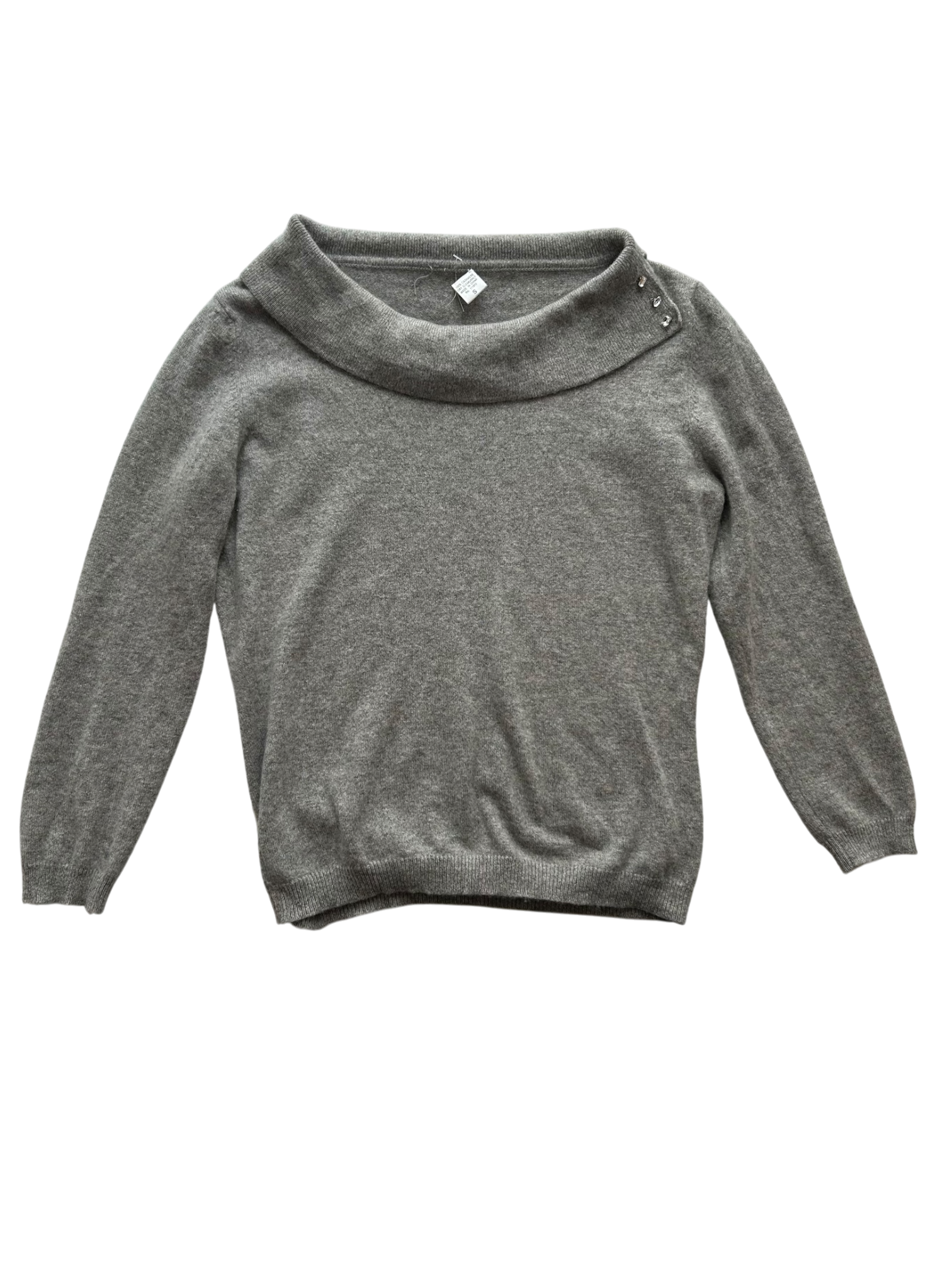 suéter cashmere gris