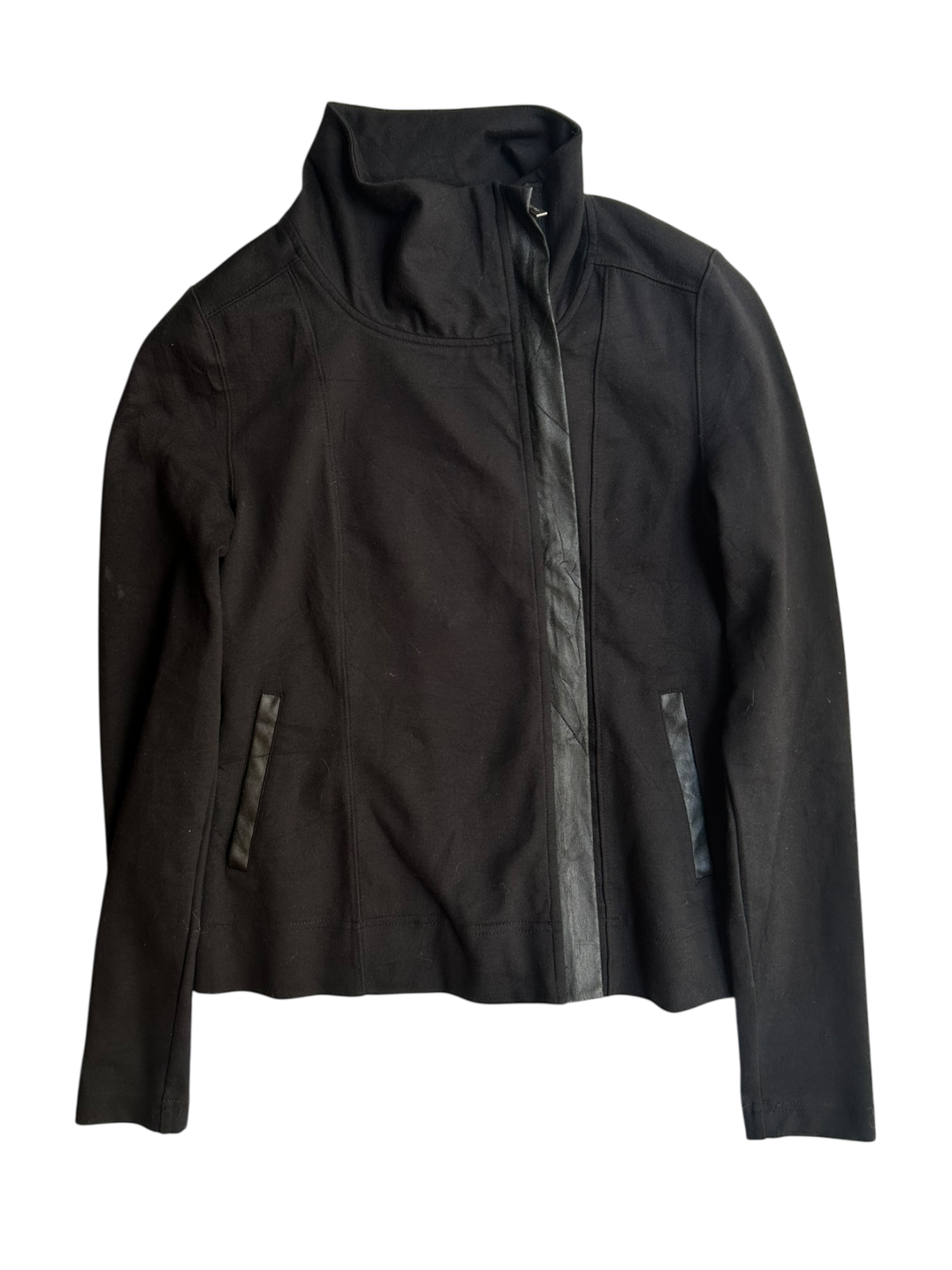 chaqueta asimétrica