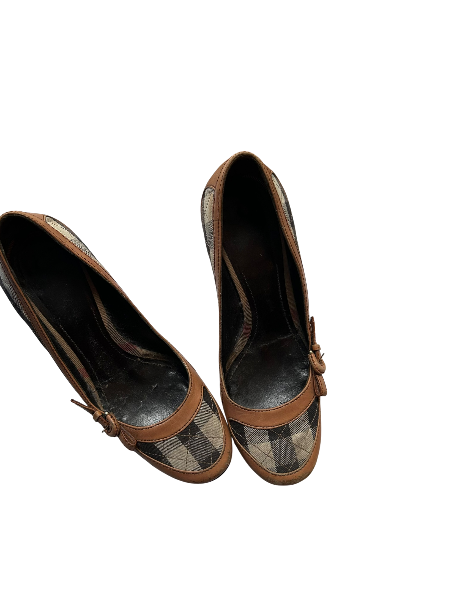 tacones burberry