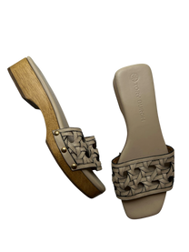 sandalias beige