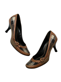 tacones burberry